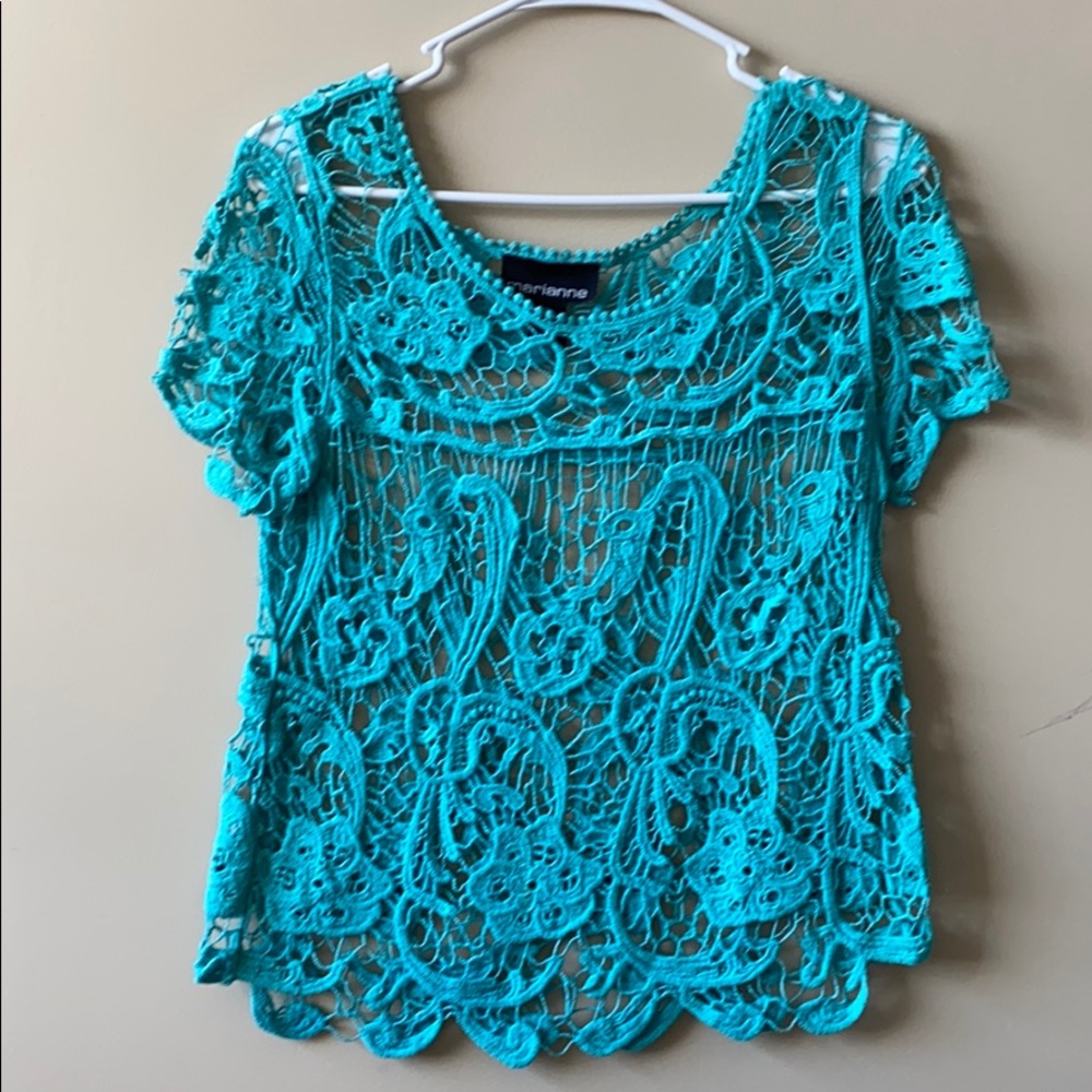 Turquoise knit embroidered top Sz M